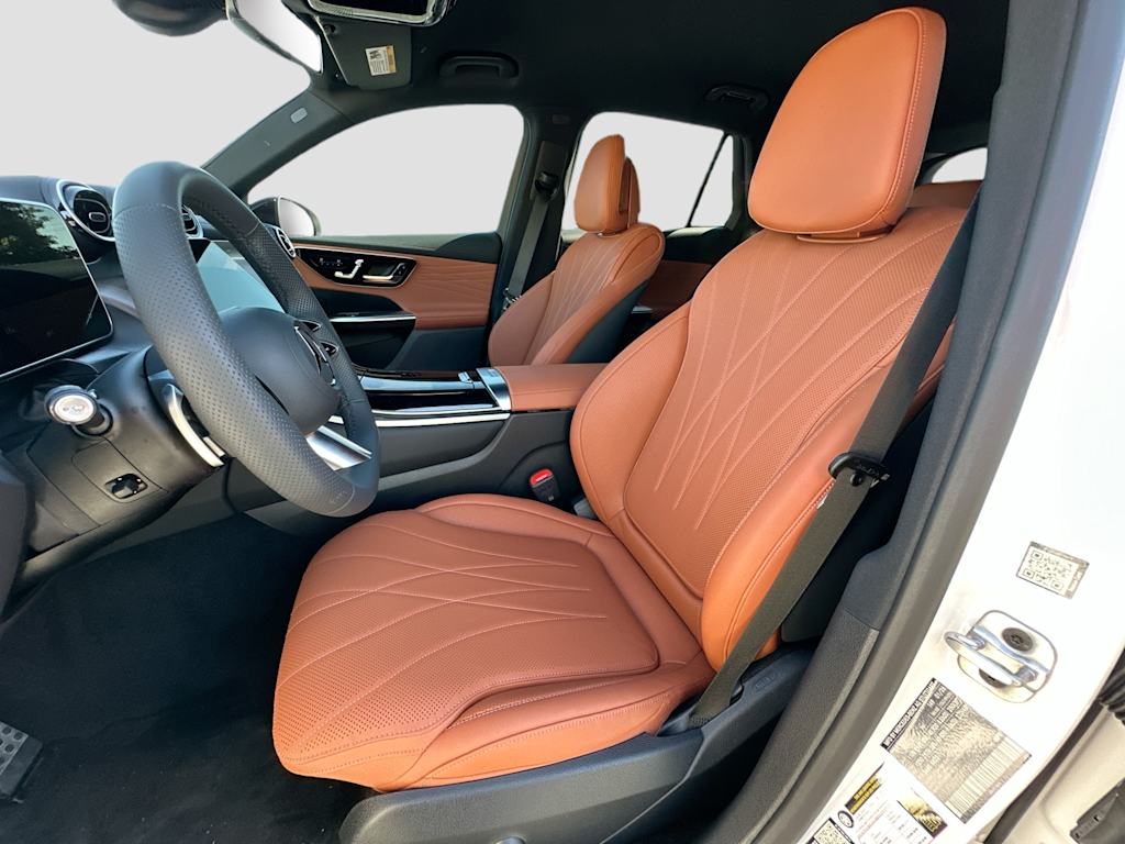 Thumbnail: 2026 Mercedes-Benz GLC - 11