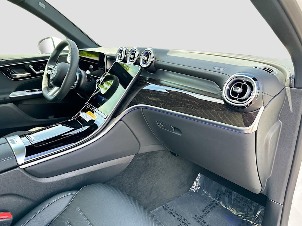 Thumbnail: 2026 Mercedes-Benz GLC - 33