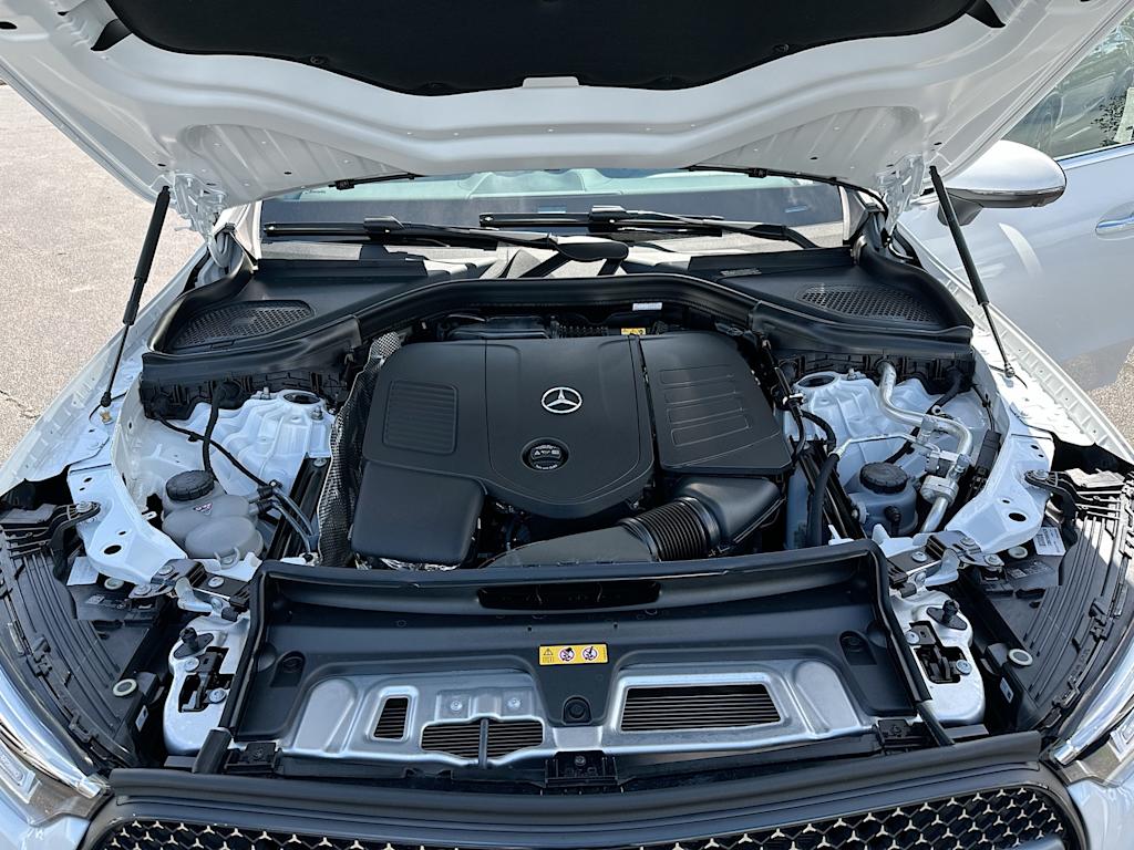 Thumbnail: 2026 Mercedes-Benz GLC - 8