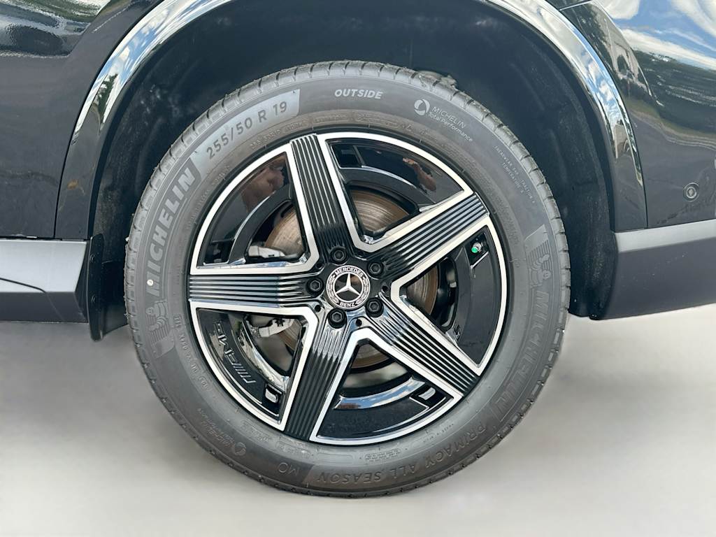 Thumbnail: 2026 Mercedes-Benz GLC - 8