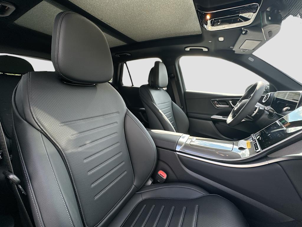 Thumbnail: 2026 Mercedes-Benz GLC - 12