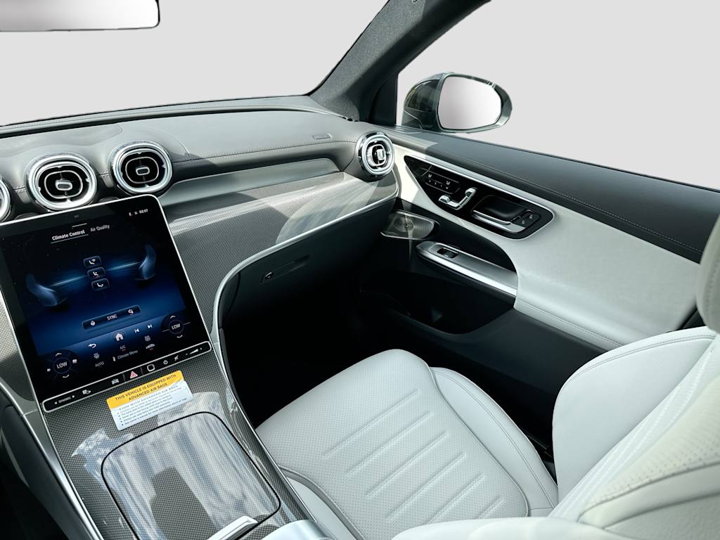 Thumbnail: 2026 Mercedes-Benz GLC - 15