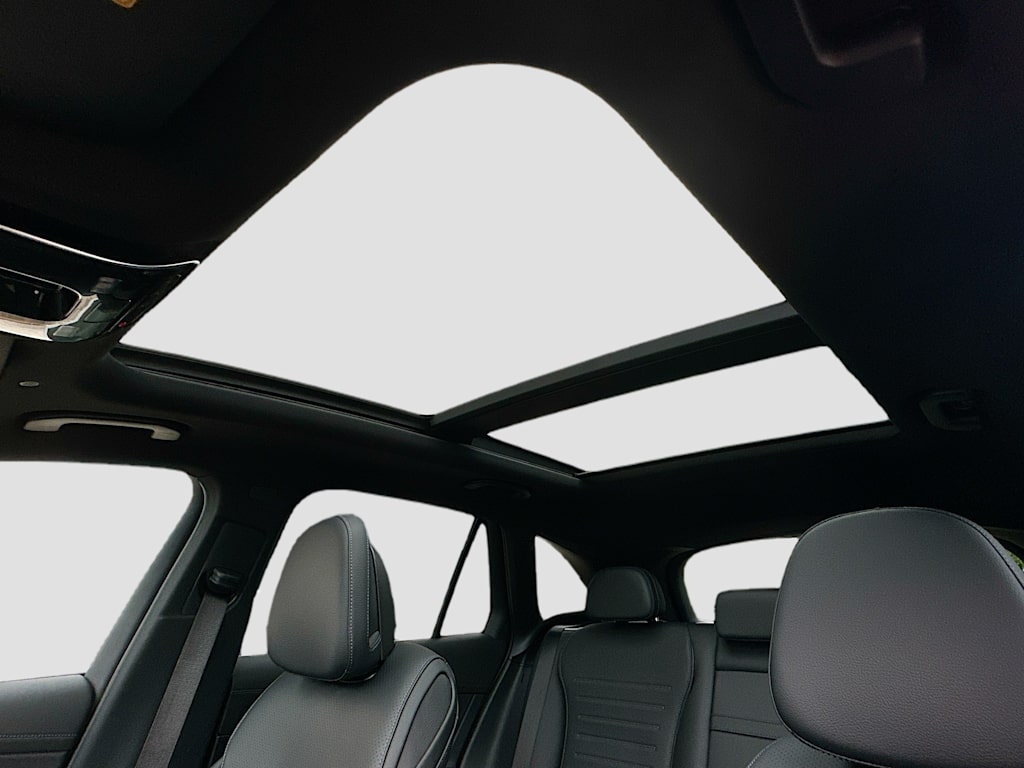 Thumbnail: 2026 Mercedes-Benz GLC - 30