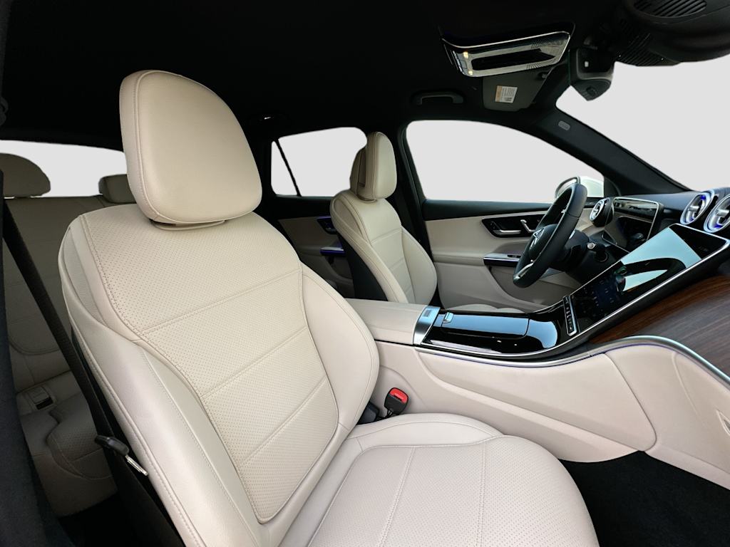 Thumbnail: 2026 Mercedes-Benz GLC - 32