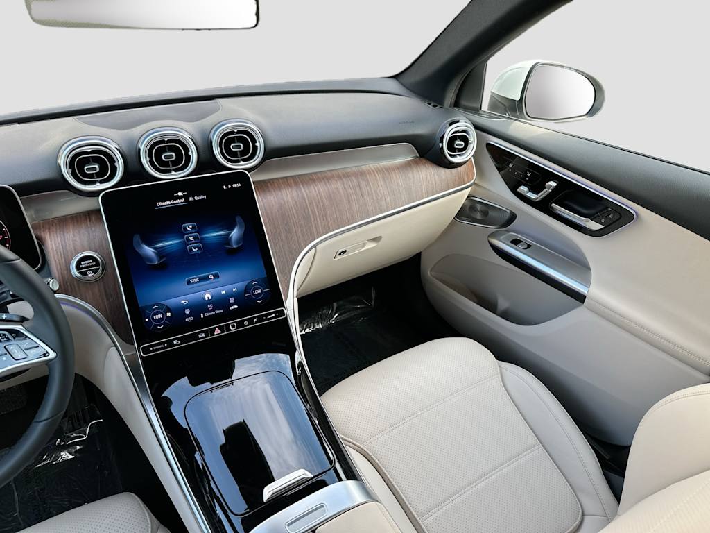 Thumbnail: 2026 Mercedes-Benz GLC - 16
