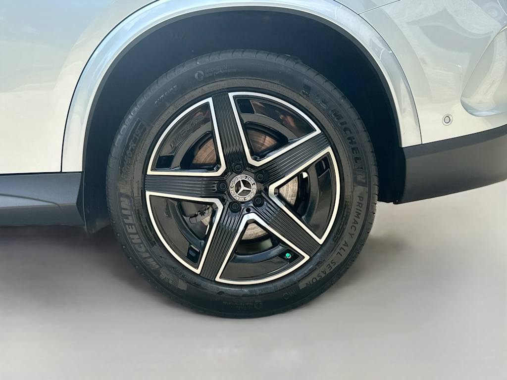 Thumbnail: 2025 Mercedes-Benz GLC - 8