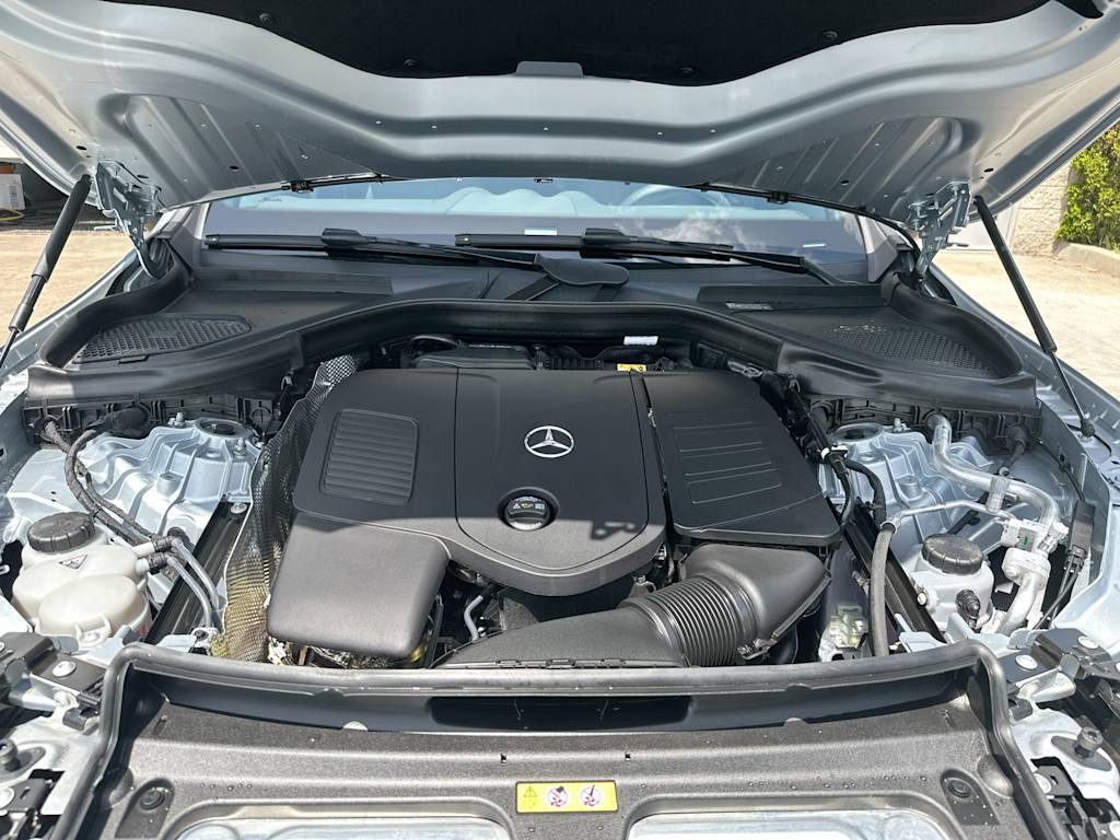 Thumbnail: 2025 Mercedes-Benz GLC - 9