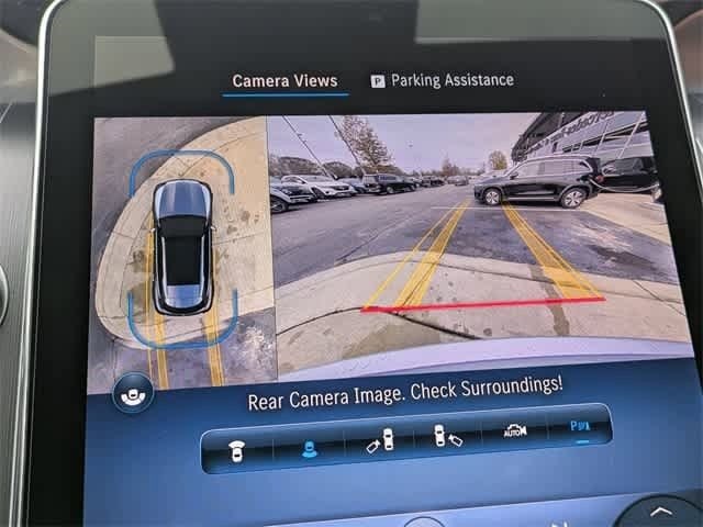 Thumbnail: 2025 Mercedes-Benz GLC - 11