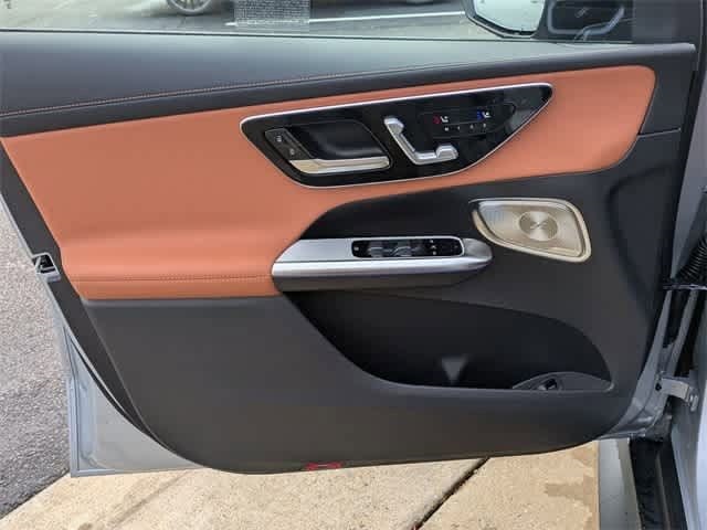 Thumbnail: 2025 Mercedes-Benz GLC - 19