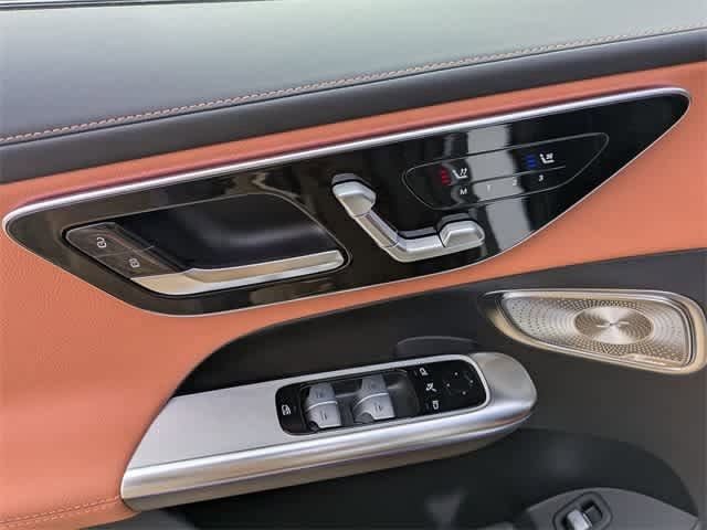 Thumbnail: 2025 Mercedes-Benz GLC - 20