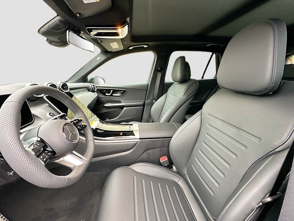 Thumbnail: 2026 Mercedes-Benz GLC - 9