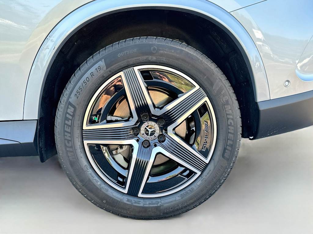 Thumbnail: 2025 Mercedes-Benz GLC - 8