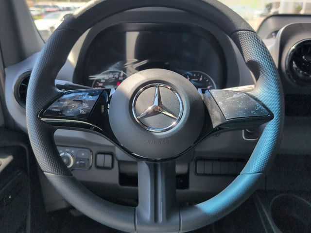 Thumbnail: 2026 Mercedes-Benz Sprinter - 14
