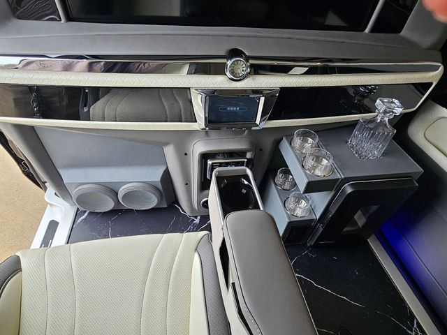 Thumbnail: 2023 Mercedes-Benz Metris - 8