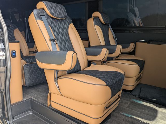 Thumbnail: 2024 Mercedes-Benz Sprinter - 25