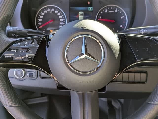 Thumbnail: 2025 Mercedes-Benz Sprinter - 20