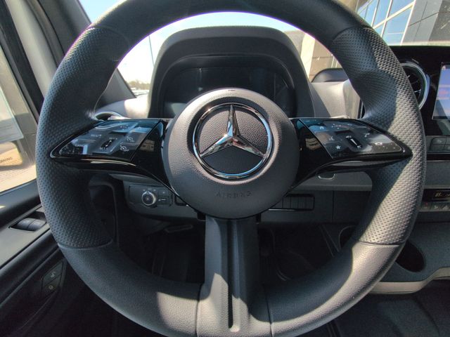 Thumbnail: 2026 Mercedes-Benz Sprinter - 14