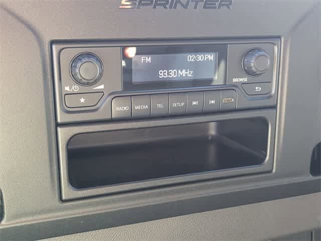 Thumbnail: 2025 Mercedes-Benz Sprinter - 11