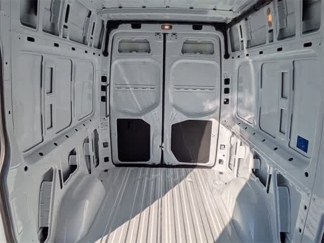 Thumbnail: 2025 Mercedes-Benz Sprinter - 7