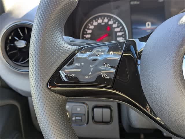 Thumbnail: 2025 Mercedes-Benz Sprinter - 22