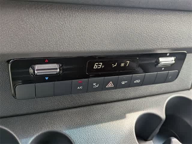 Thumbnail: 2025 Mercedes-Benz Sprinter - 25