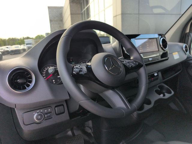 Thumbnail: 2026 Mercedes-Benz Sprinter - 2