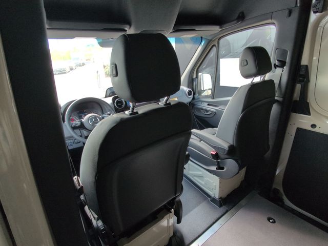 Thumbnail: 2026 Mercedes-Benz Sprinter - 12