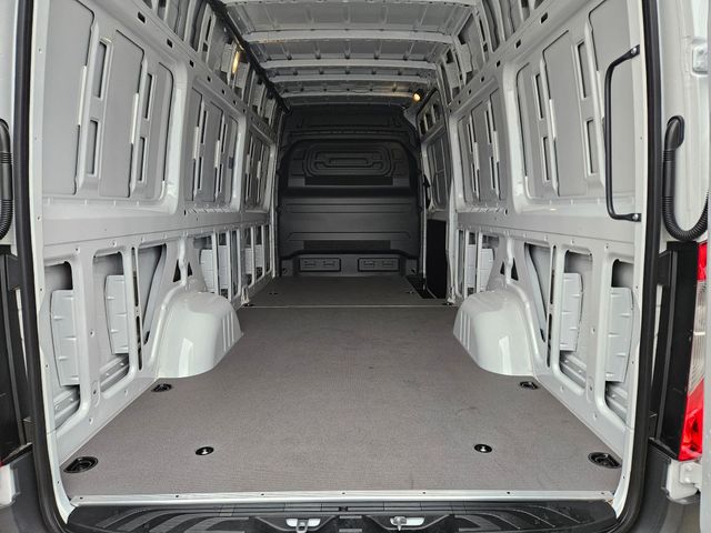 Thumbnail: 2026 Mercedes-Benz Sprinter - 14