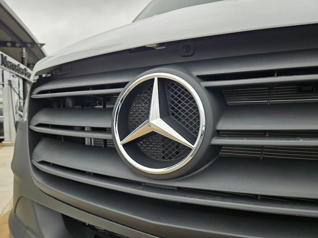 Thumbnail: 2026 Mercedes-Benz Sprinter - 6