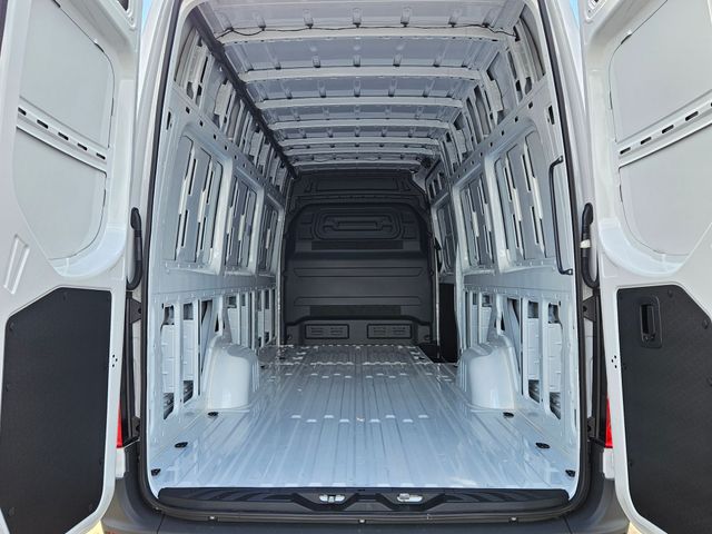 Thumbnail: 2026 Mercedes-Benz Sprinter - 29