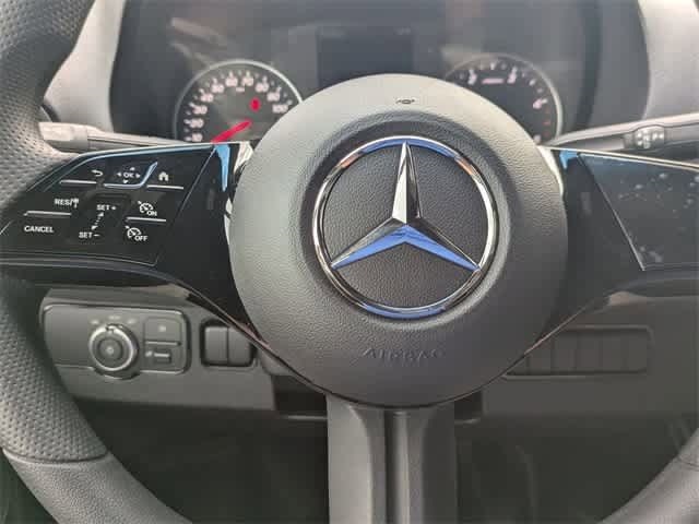 Thumbnail: 2025 Mercedes-Benz Sprinter - 20