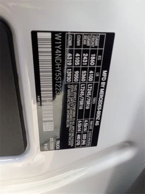 Thumbnail: 2025 Mercedes-Benz Sprinter - 11