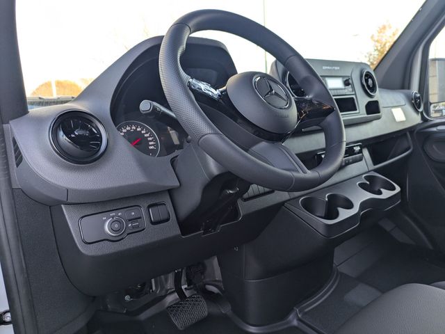 Thumbnail: 2026 Mercedes-Benz Sprinter - 2
