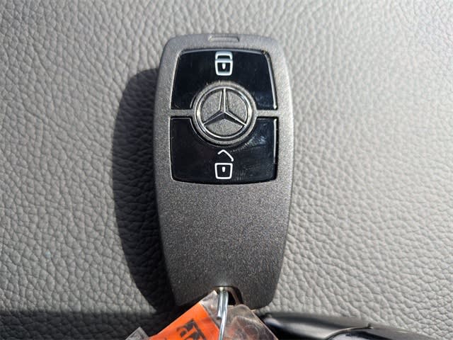 Thumbnail: 2024 Mercedes-Benz eSprinter - 13