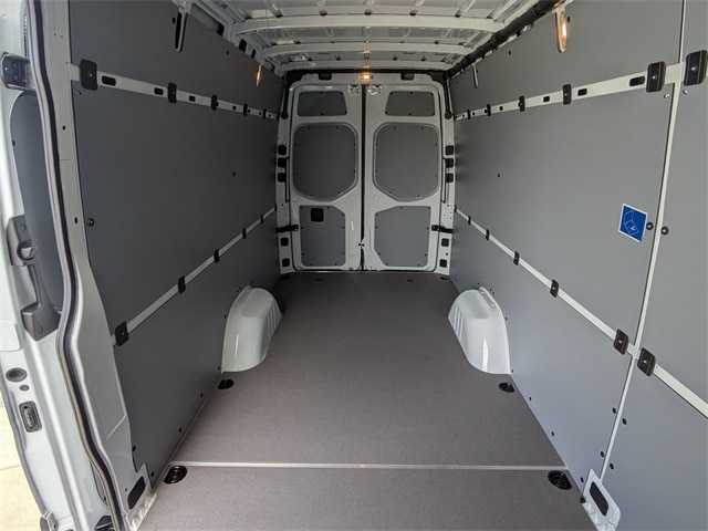 Thumbnail: 2024 Mercedes-Benz eSprinter - 10