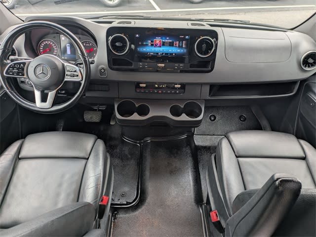 Thumbnail: 2021 Mercedes-Benz Sprinter - 9