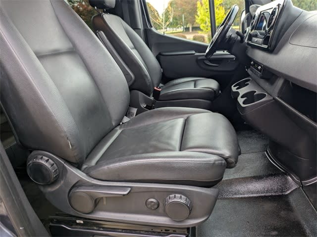 Thumbnail: 2021 Mercedes-Benz Sprinter - 23