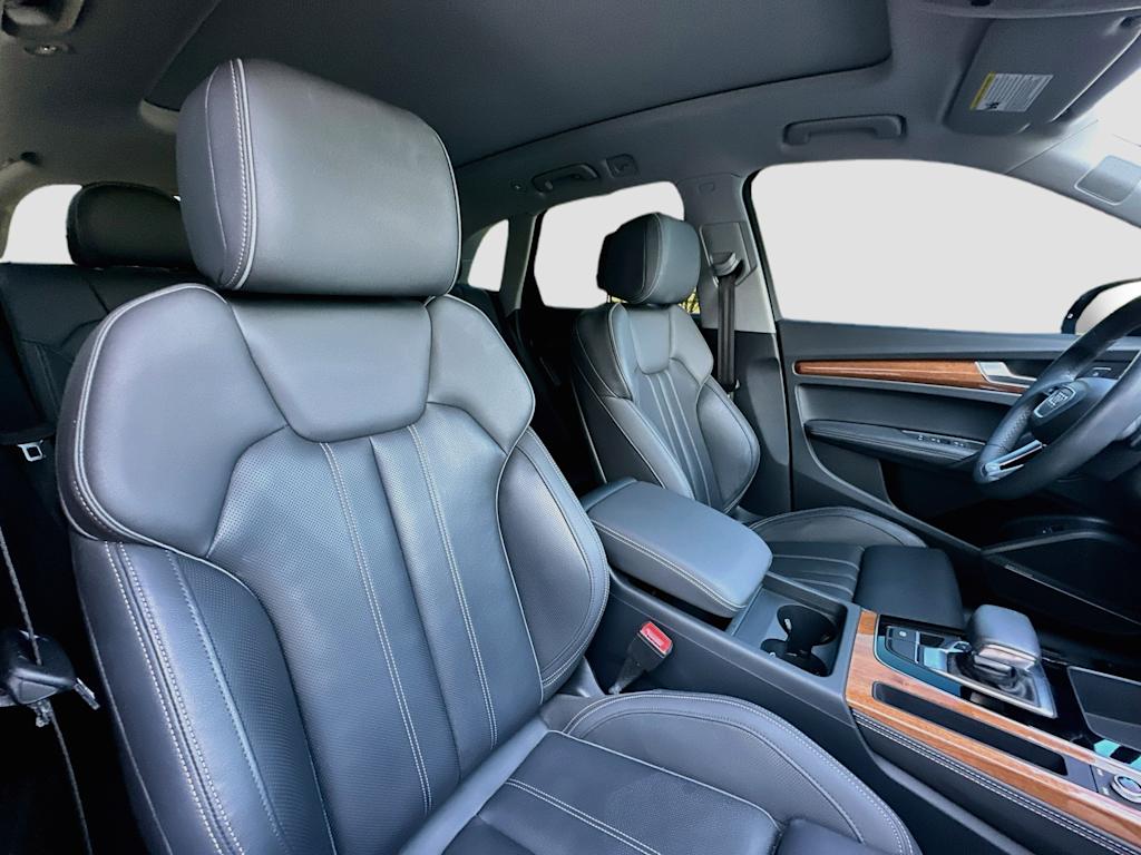 Thumbnail: 2023 Audi Q5 - 12