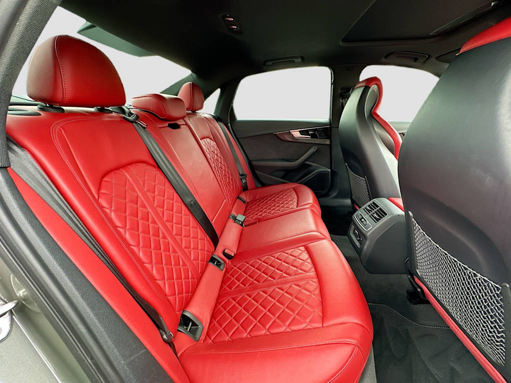 Thumbnail: 2023 Audi S4 - 31