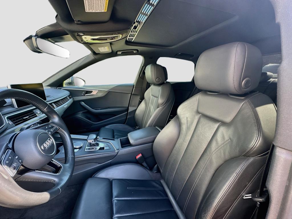 Thumbnail: 2019 Audi A4 - 10