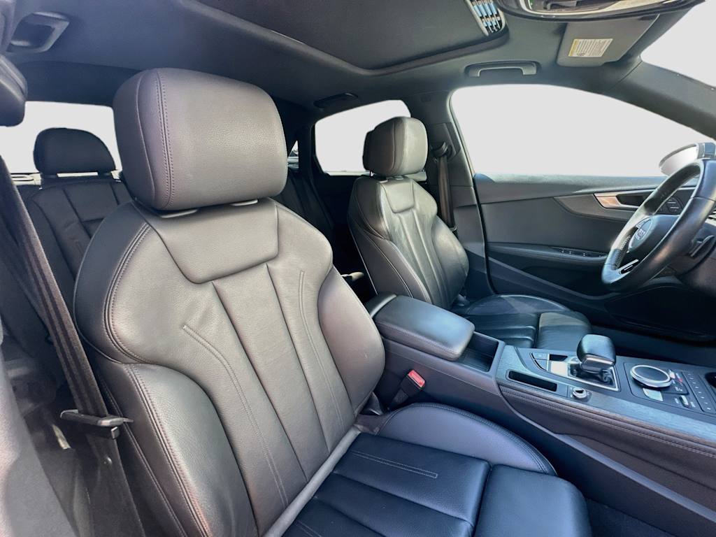 Thumbnail: 2019 Audi A4 - 11