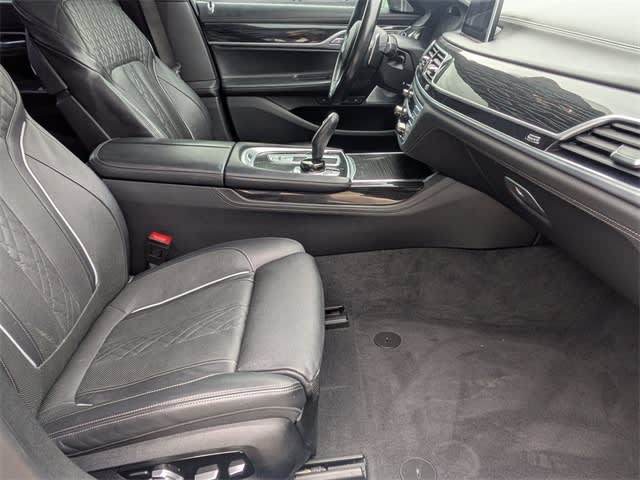 Thumbnail: 2022 BMW 7 Series - 26