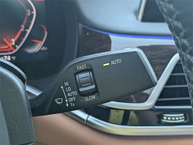 Thumbnail: 2021 BMW 7 Series - 15