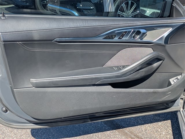 Thumbnail: 2022 BMW 8 Series - 34