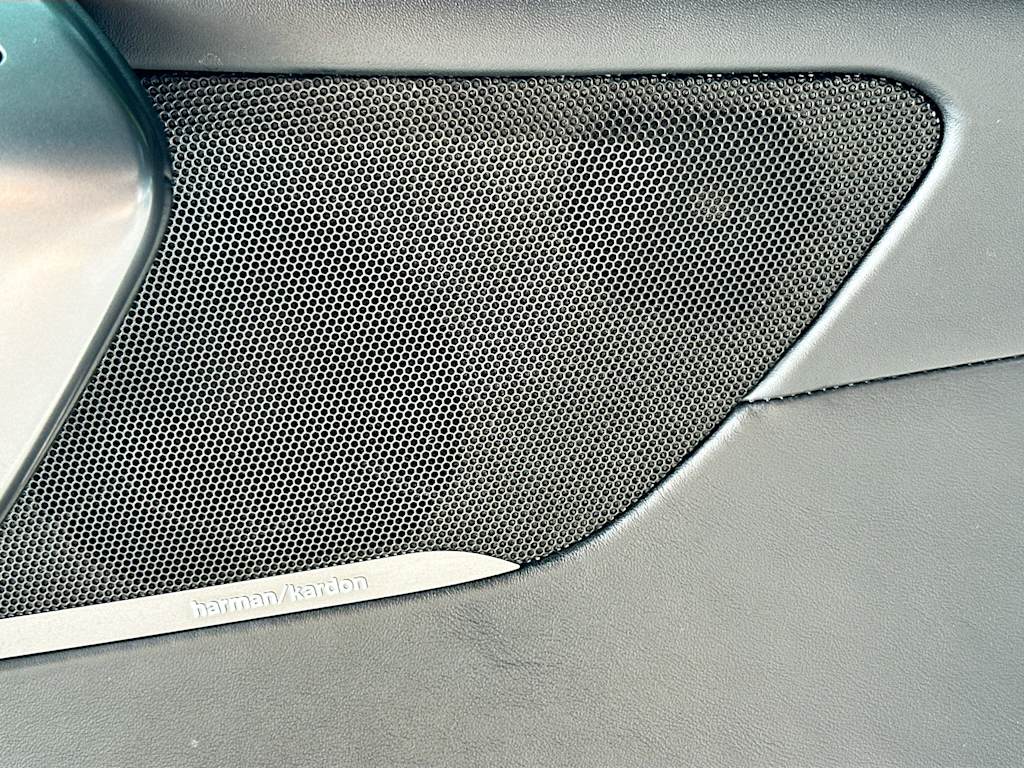 Thumbnail: 2016 BMW  - 7