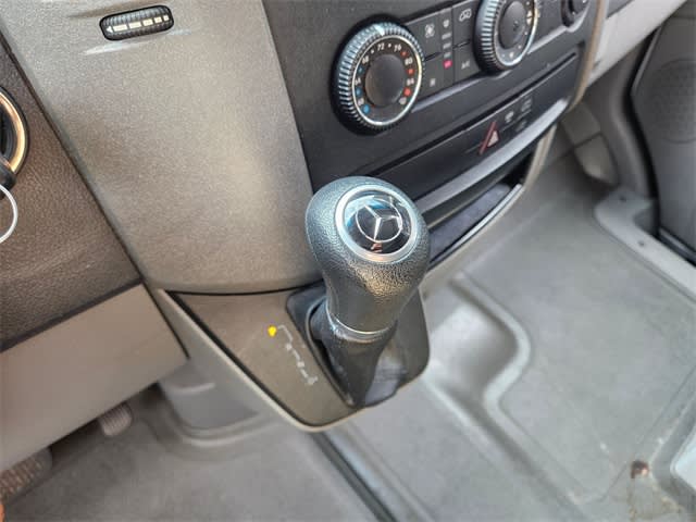 Thumbnail: 2015 Mercedes-Benz Sprinter - 24