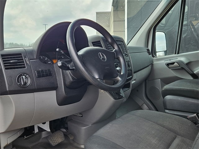 Thumbnail: 2015 Mercedes-Benz Sprinter - 2