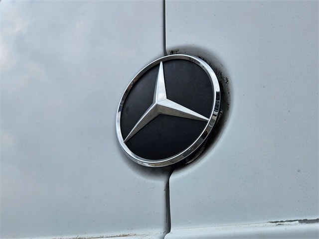 Thumbnail: 2015 Mercedes-Benz Sprinter - 16