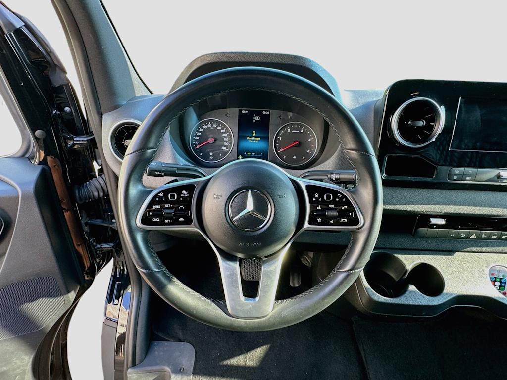 Thumbnail: 2019 Mercedes-Benz Sprinter - 9