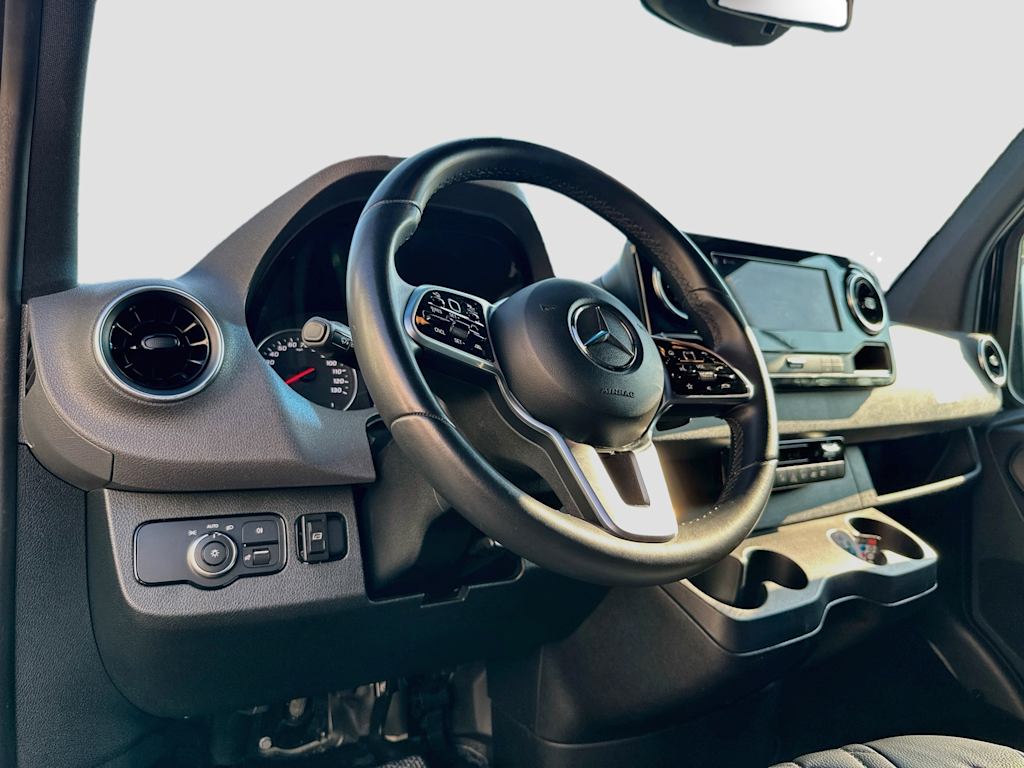 Thumbnail: 2019 Mercedes-Benz Sprinter - 2